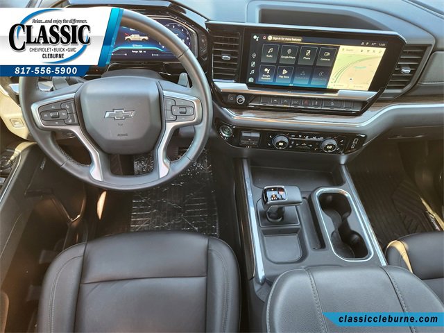 2025 Chevrolet Silverado 1500 LT Trail Boss photo 3