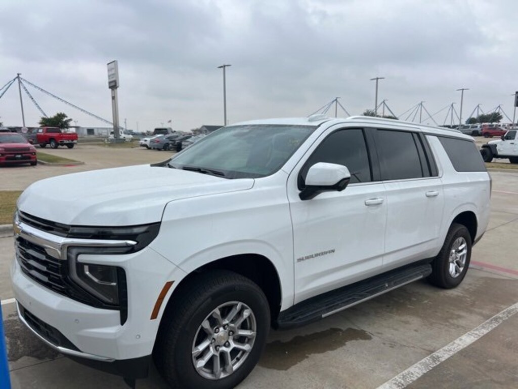 Used 2025 Chevrolet Suburban LS SUV