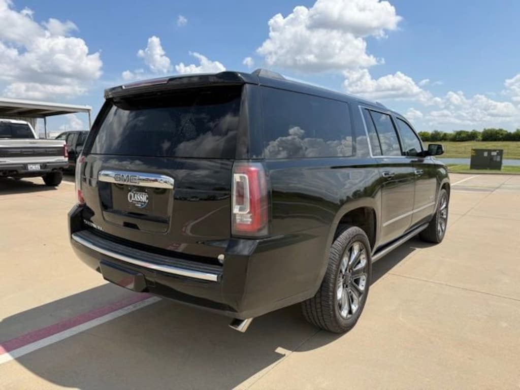 Used 2018 GMC Yukon XL Denali SUV