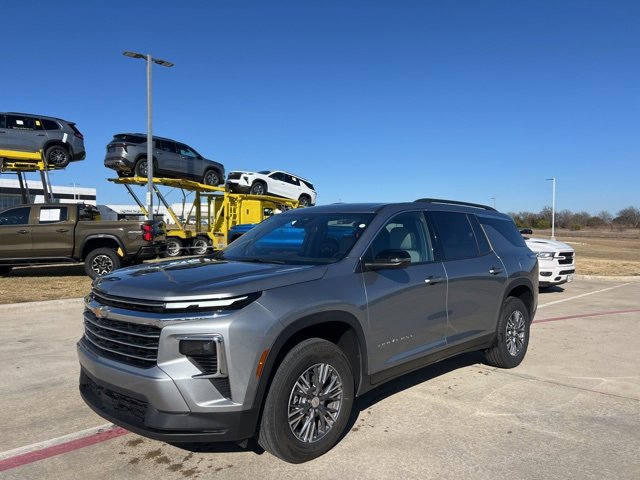 2025 Chevrolet Traverse LT's photo