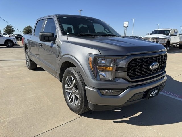 2023 Ford F-150 XL's photo