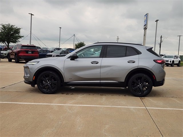 2025 Buick Envision Sport Touring photo 4