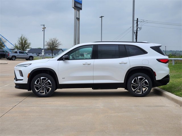 2025 Buick Enclave Sport Touring photo 4