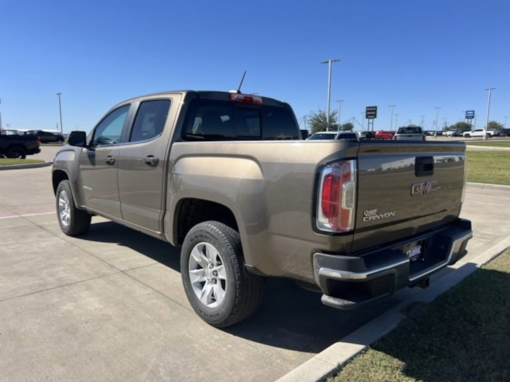 Used 2016 GMC Canyon 2WD SLE Truck