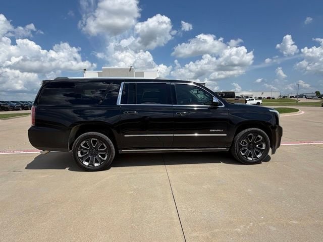 Used 2018 GMC Yukon XL Denali with VIN 1GKS2HKJ4JR351549 for sale in Cleburne, TX