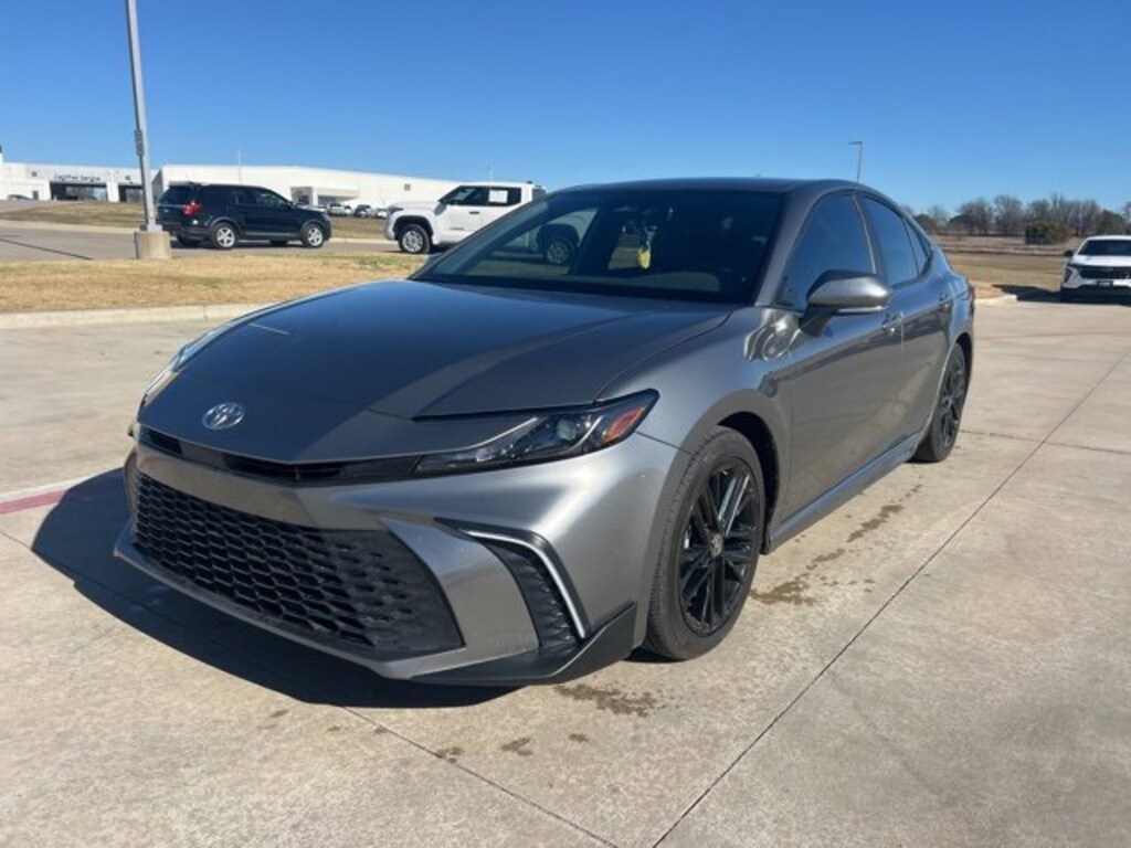 Used 2025 Toyota Camry LE