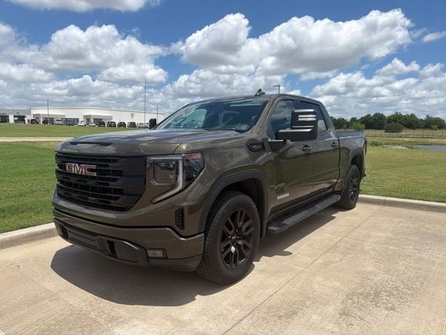 2024 GMC Sierra 4WD Crew Cab Standard Box Elevation's photo