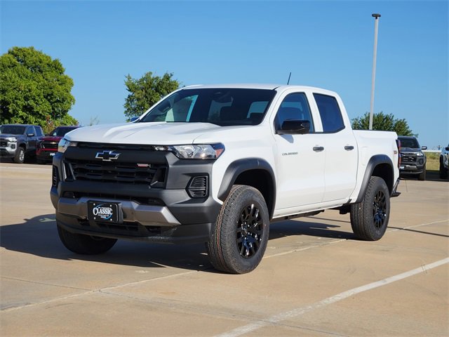 2026 Chevrolet Colorado Trail Boss photo 3