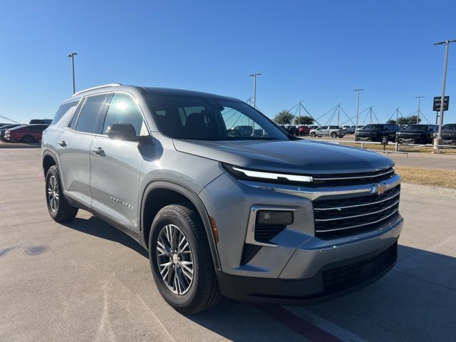 2025 Chevrolet Traverse LT's photo