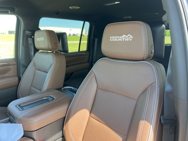 2024 Chevrolet Suburban High Country - Photo 8