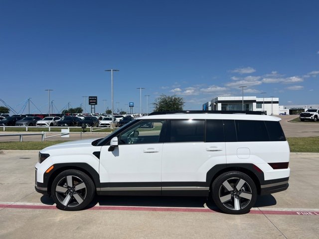 2024 Hyundai Santa Fe Limited photo 3
