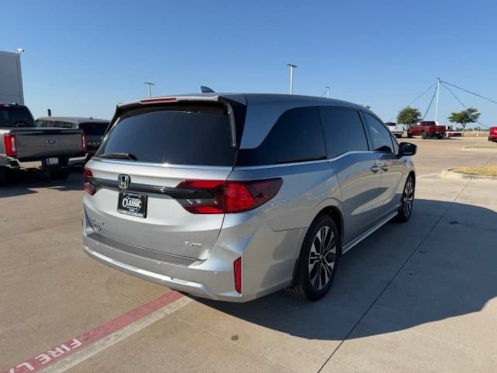 Used 2026 Honda Odyssey Elite Van Passenger