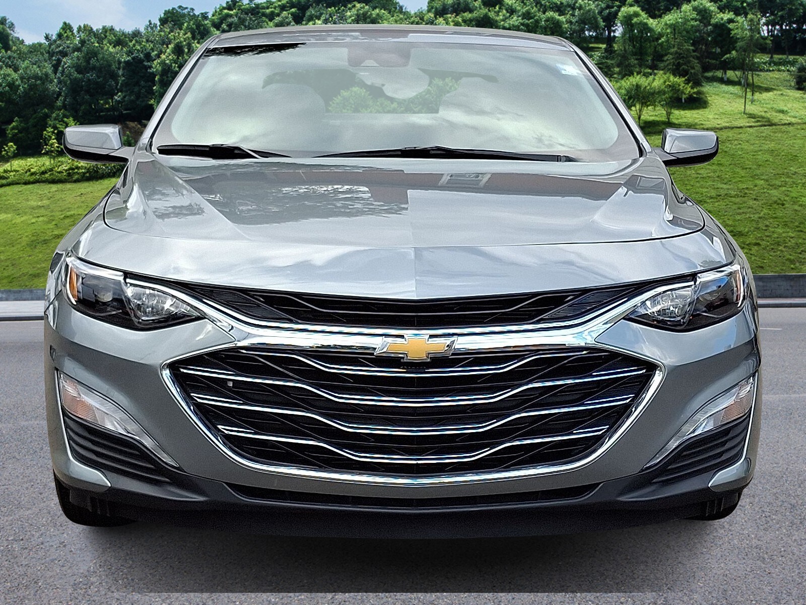 2024 Chevrolet Malibu 1LT photo 2