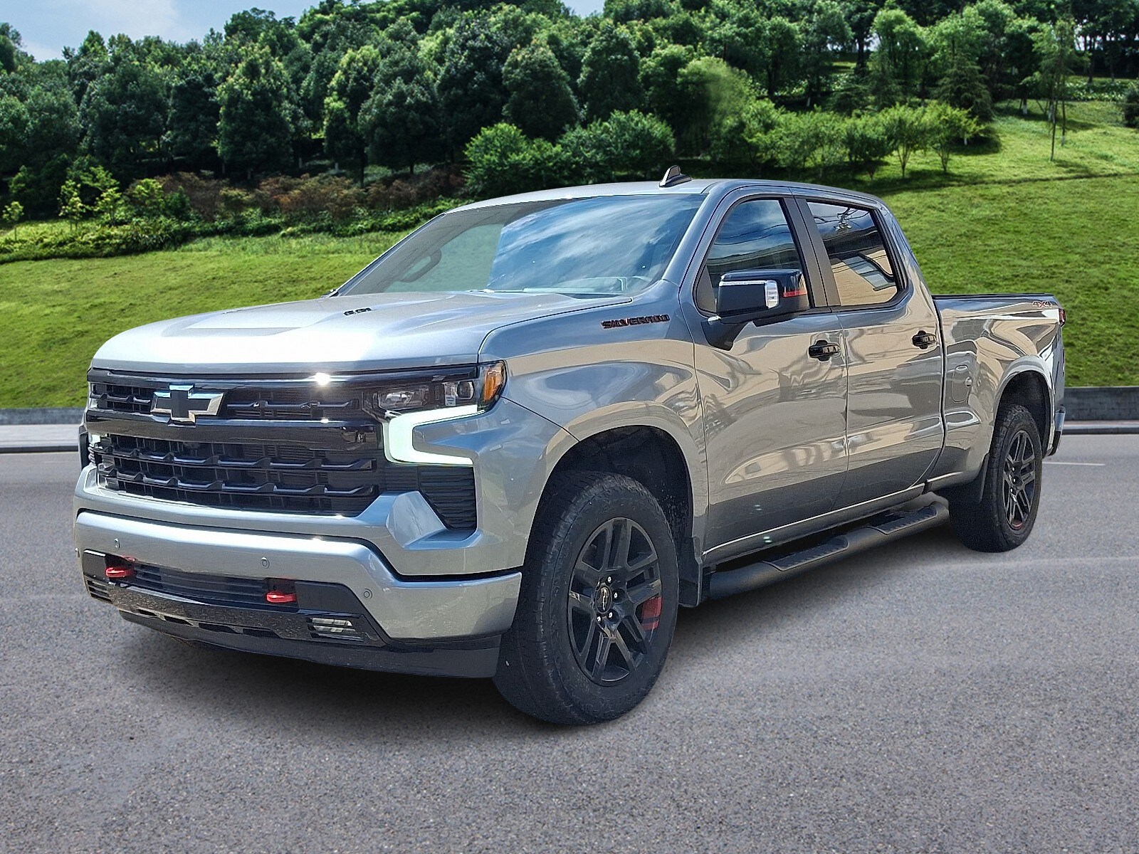 2025 Chevrolet Silverado 1500 RST photo 2