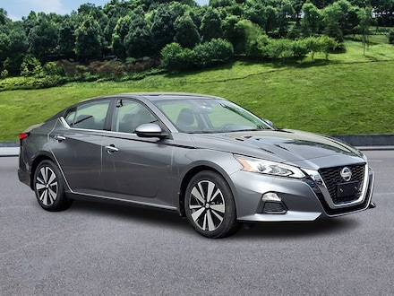 2022 Nissan Altima 2.5 SV Sedan