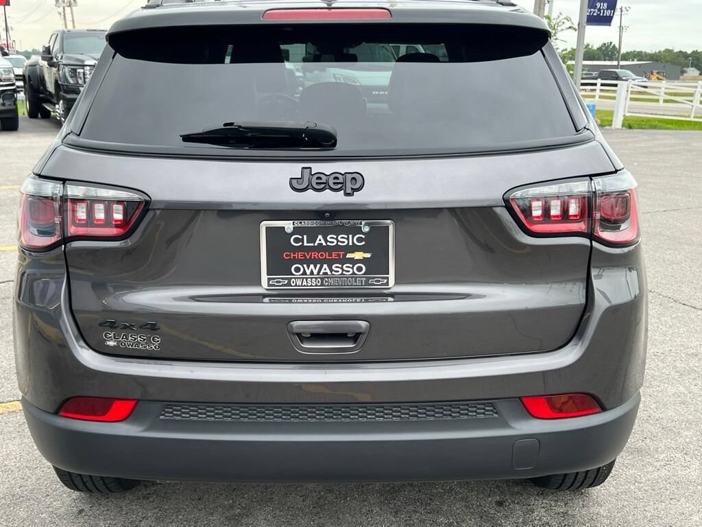 Used 2023 Jeep Compass Altitude