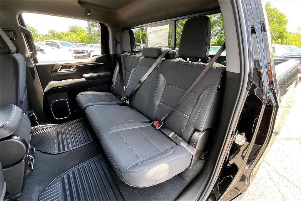 2026 Chevrolet Silverado 1500 LT - Photo 10