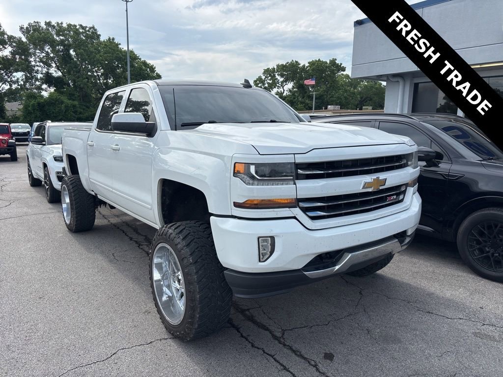 2017 Chevrolet Silverado 1500 LT 4X4 Crew Cab Short Box's photo