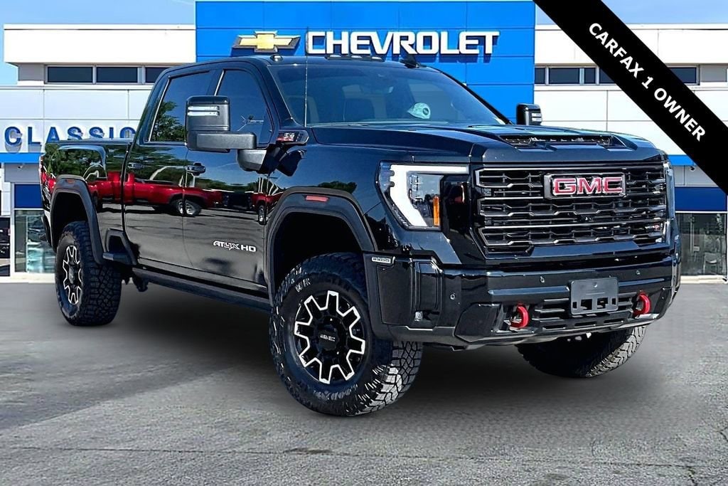 2025 GMC Sierra 4WD Crew Cab Standard Box AT4X's photo