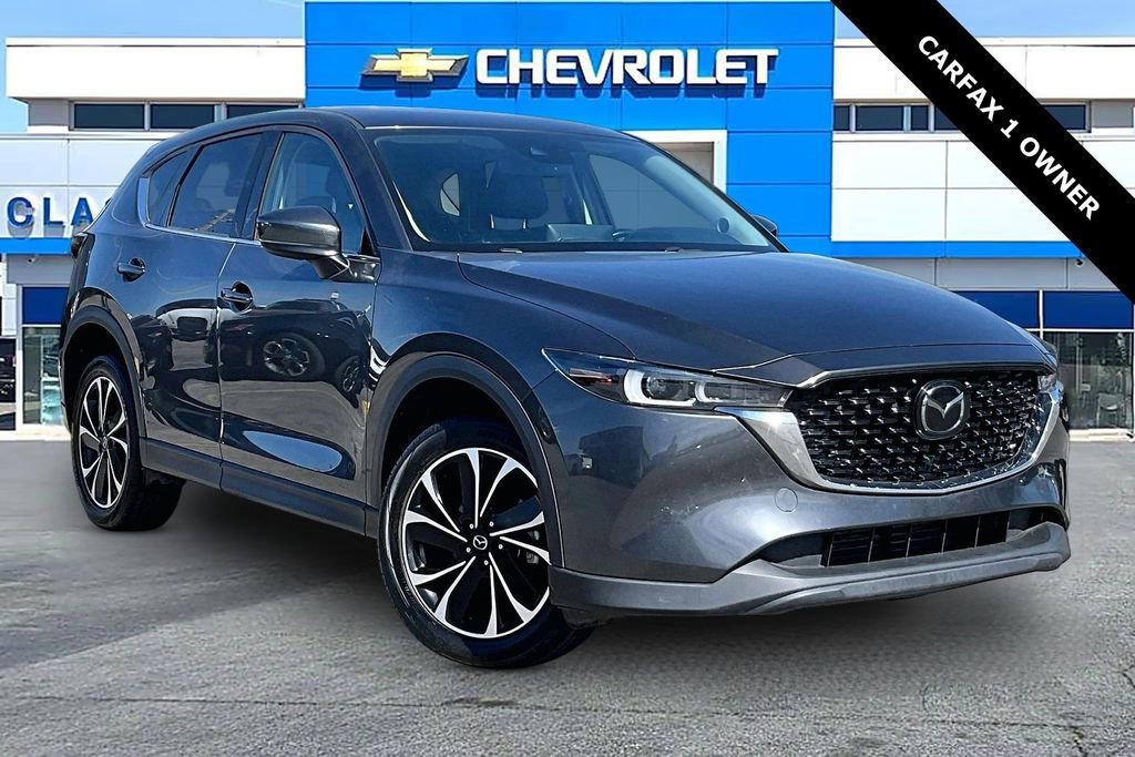 2022 Mazda CX-5 S Premium package