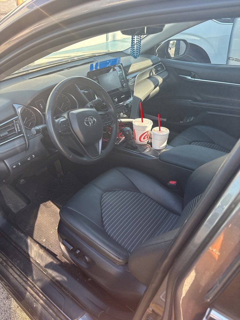 2022 Toyota Camry SE photo 4