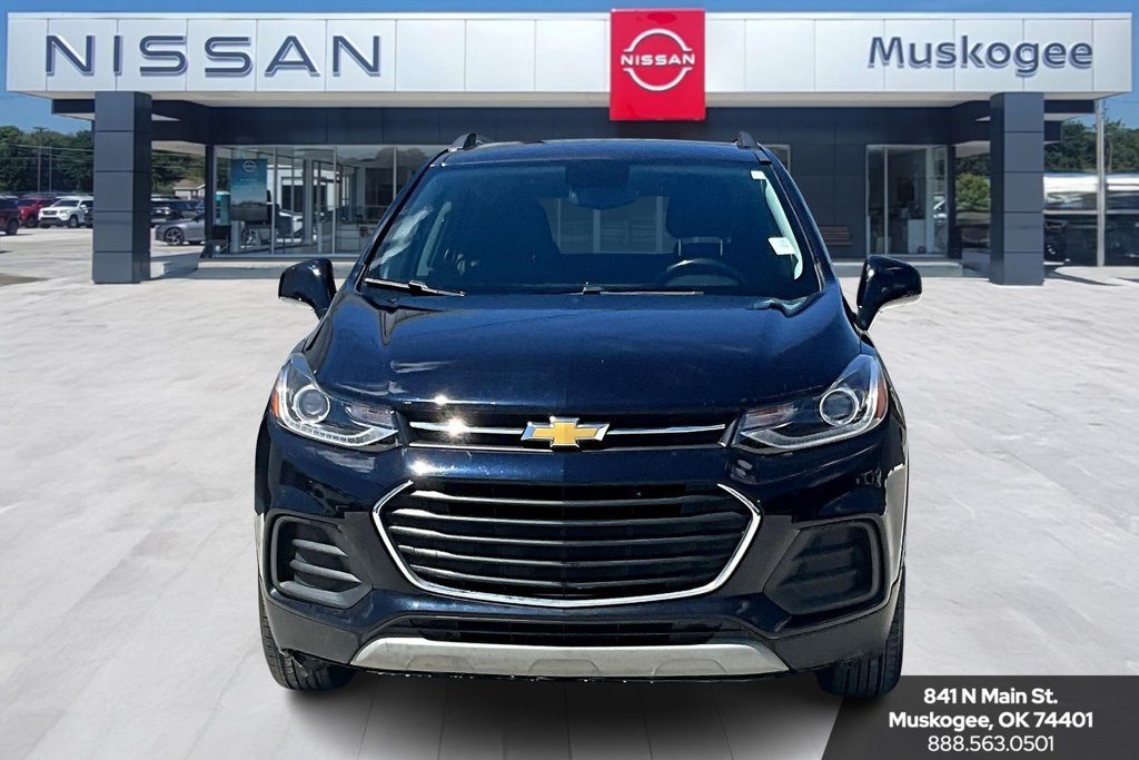 Used 2022 Chevrolet Trax LT with VIN KL7CJLSM7NB546492 for sale in Owasso, OK