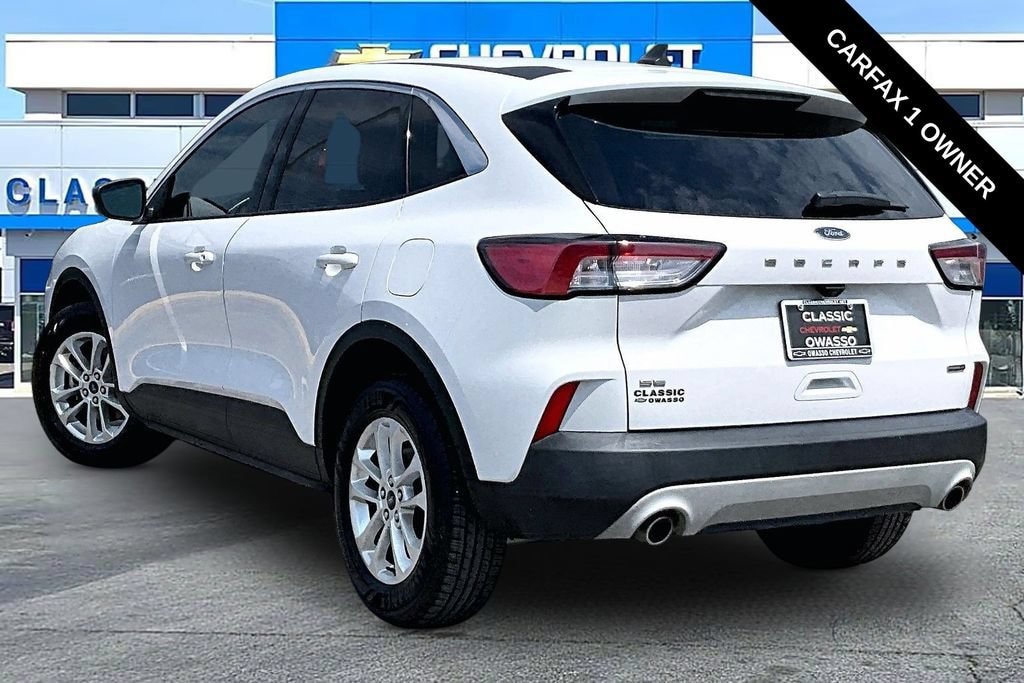 Used 2022 Ford Escape SE Hybrid
