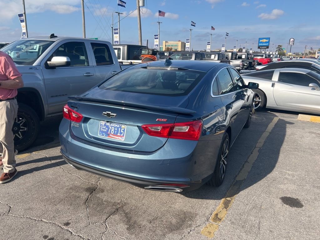 Used 2025 Chevrolet Malibu RS Car