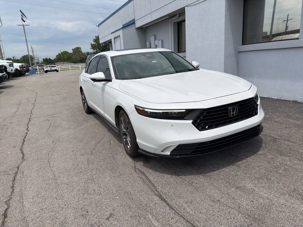 2023 Honda Accord Hybrid EX-L's photo
