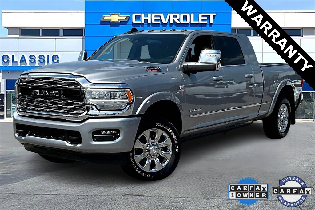 2023 Ram 3500 Limited photo 3