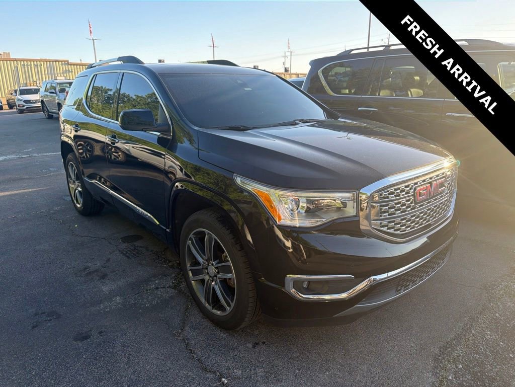 2019 GMC Acadia Denali FWD's photo