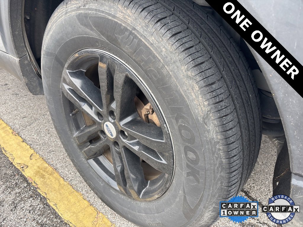 2020 Ford Explorer XLT photo 3