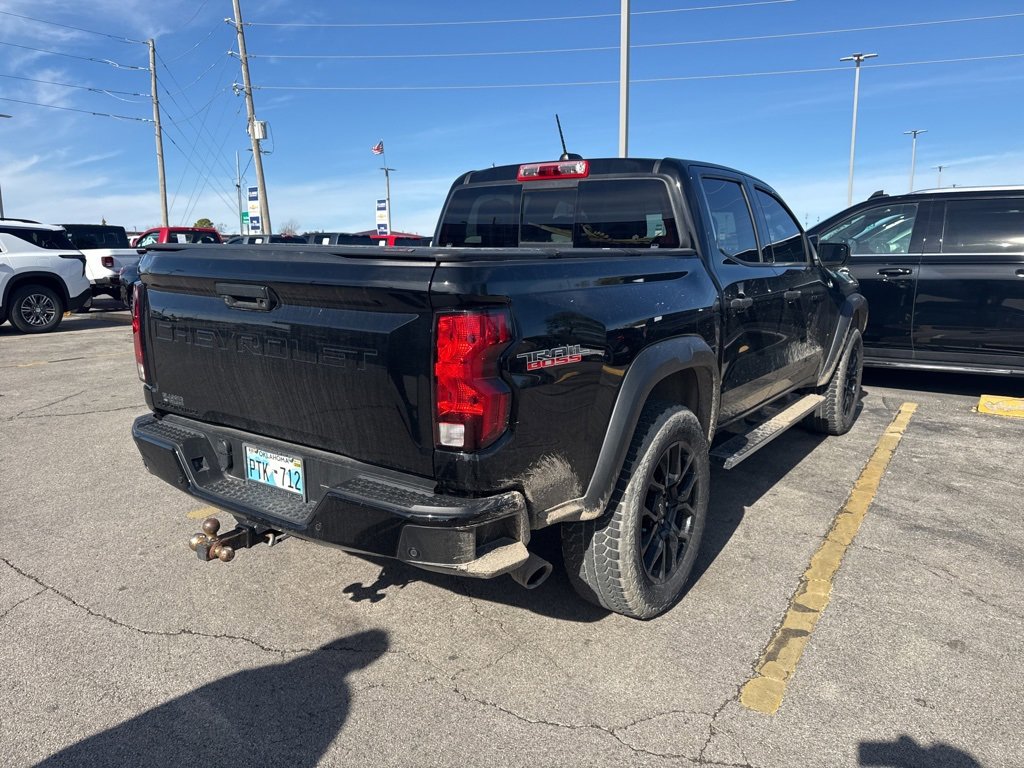 2024 Chevrolet Colorado Trail Boss photo 2