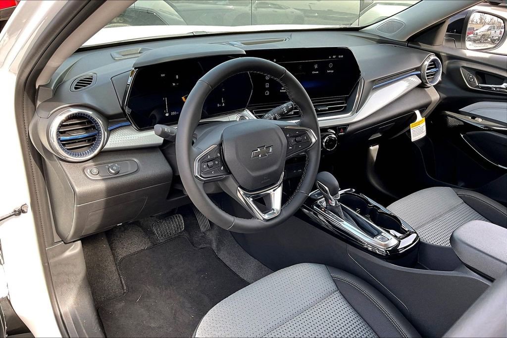 2026 Chevrolet Trax LT - Photo 6