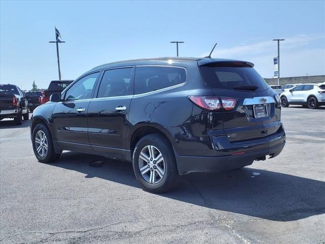 Used 2015 Chevrolet Traverse 1LT with VIN 1GNKRGKDXFJ256289 for sale in Owasso, OK