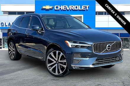 2023 Volvo XC60 Ultimate Bright Theme