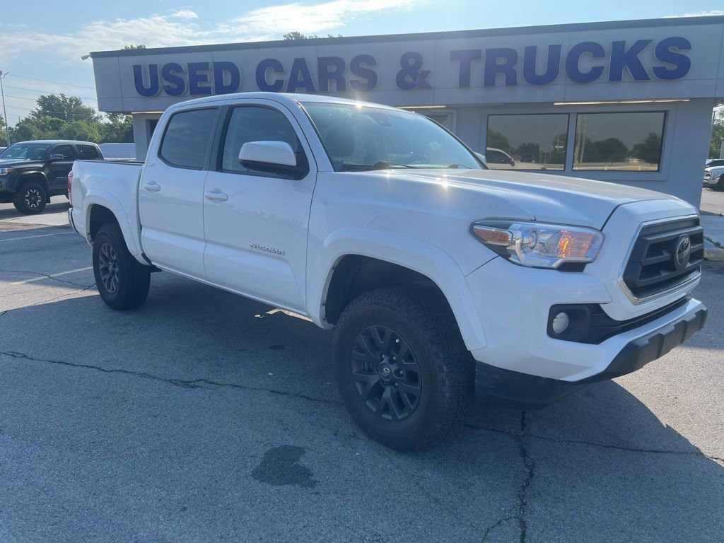 2022 Toyota Tacoma SR5 Double Cab 4WD V6 Auto Short Bed's photo