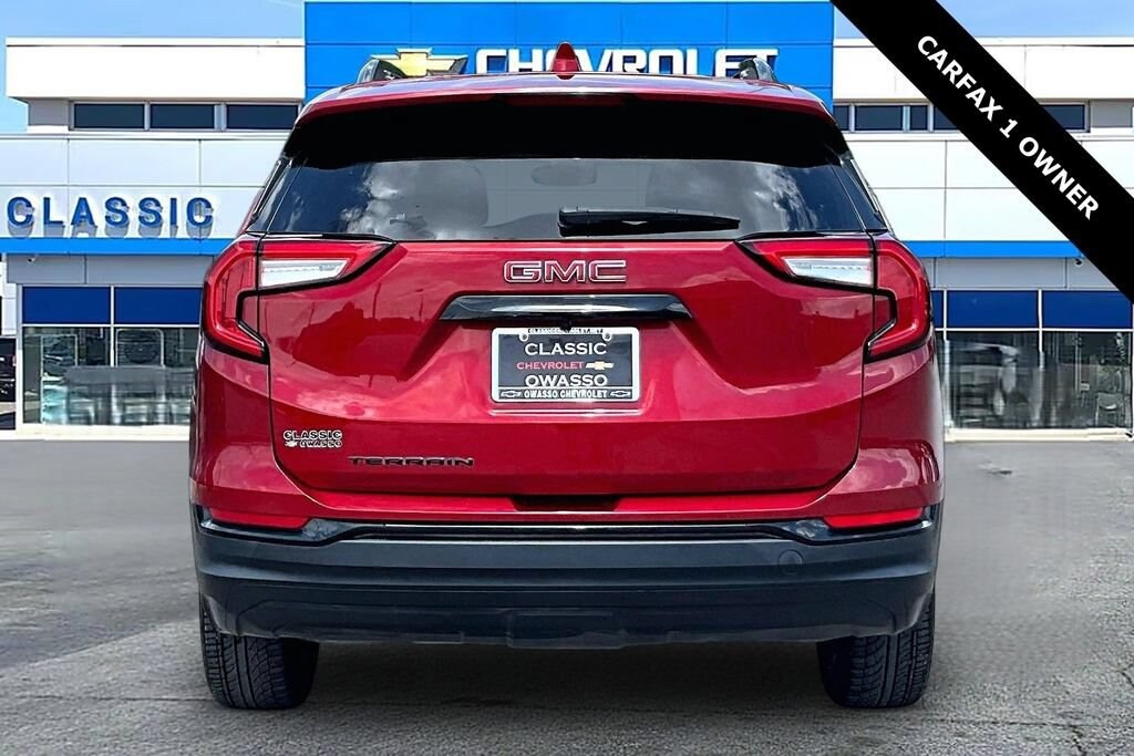 Used 2024 GMC Terrain SLE SUV