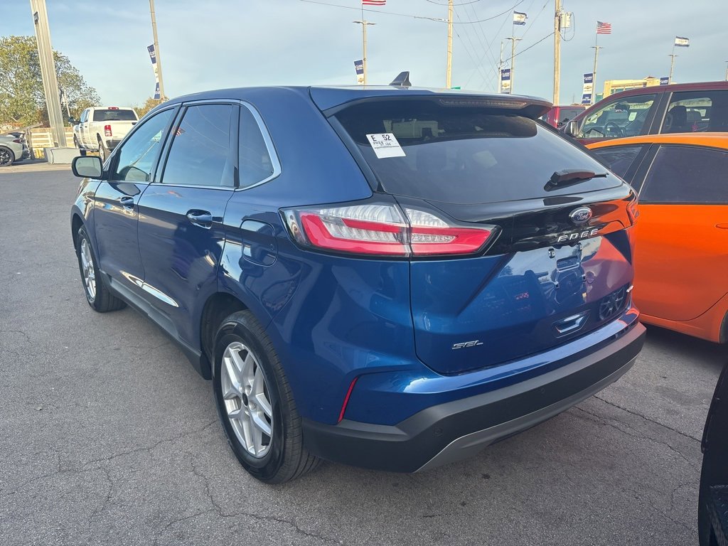 2024 Ford Edge SEL photo 3