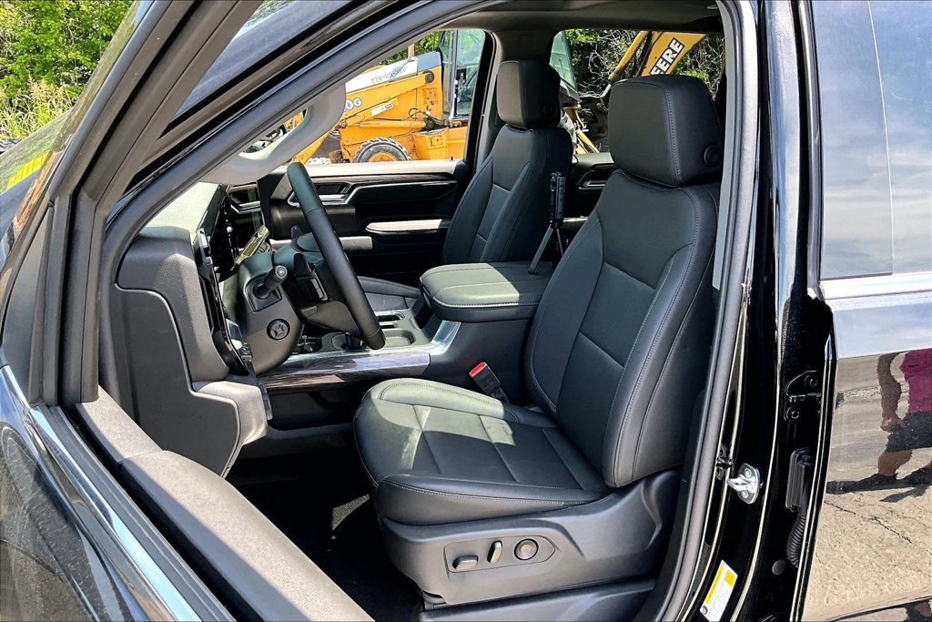 2026 Chevrolet Silverado 1500 LTZ - Photo 9