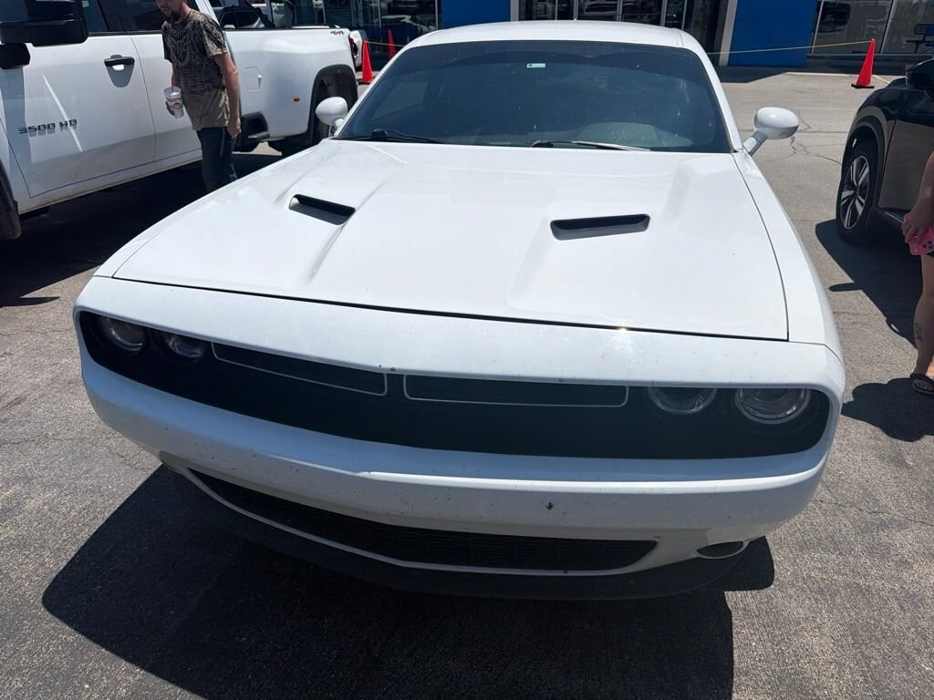 Used 2017 Dodge Challenger SXT