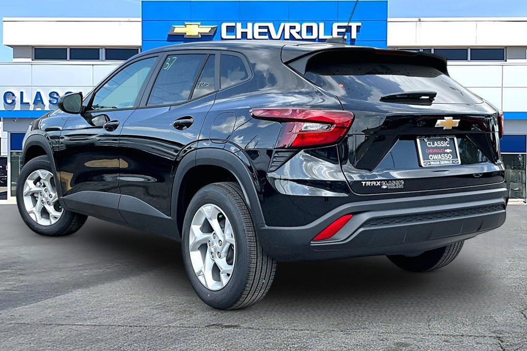 New 2026 Chevrolet Trax LS SUV