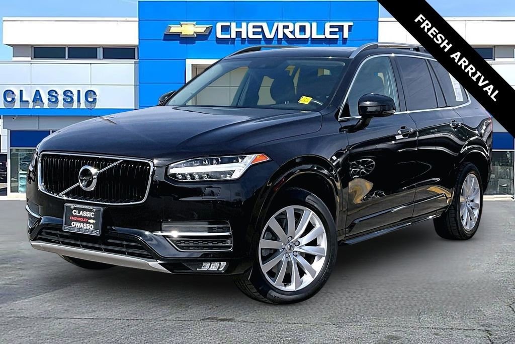 Used 2016 Volvo XC90 T6 Momentum