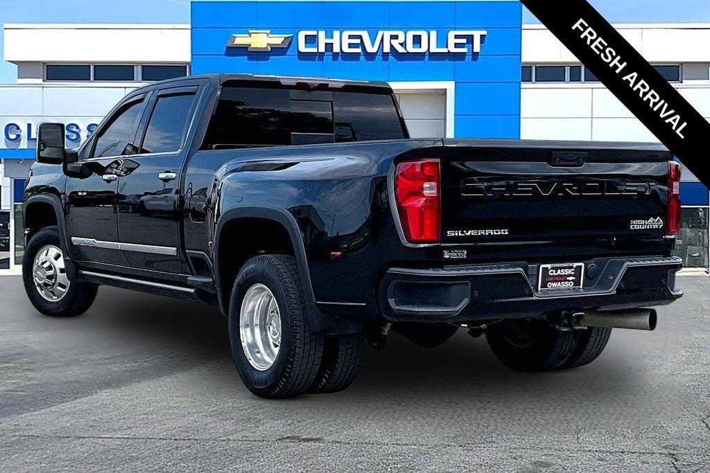 Used 2024 Chevrolet Silverado 3500 HD High Country DRW Truck