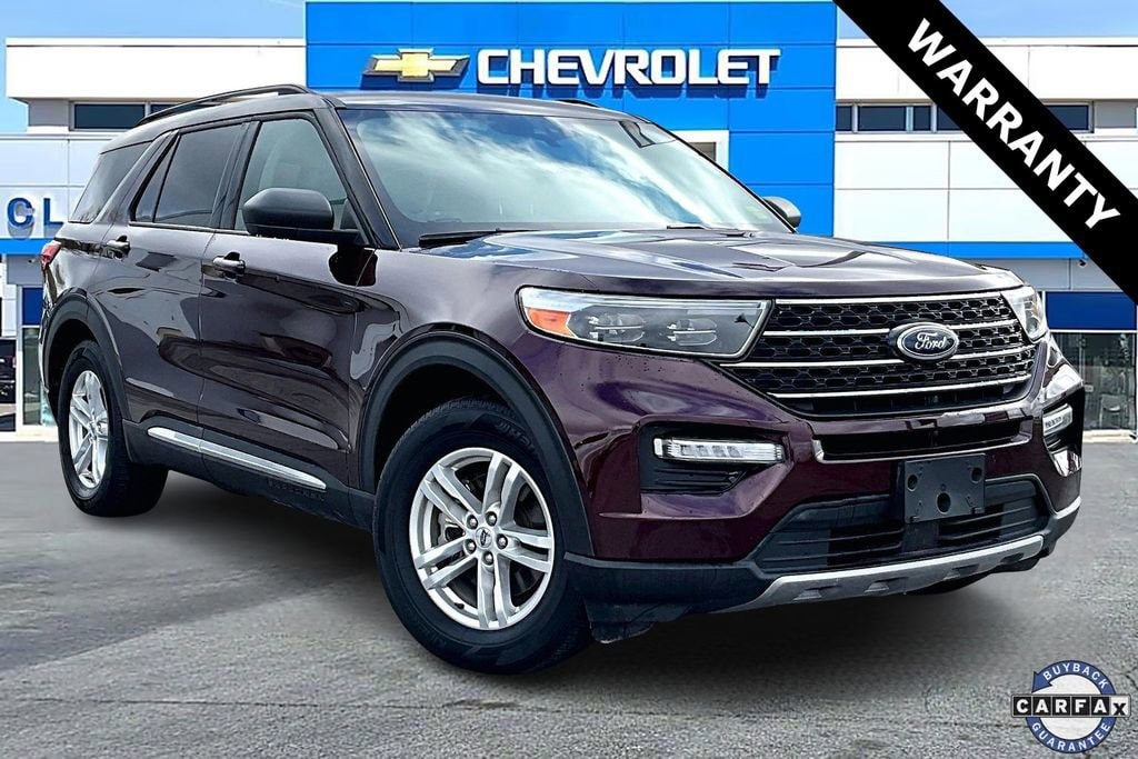 2022 Ford Explorer XLT's photo