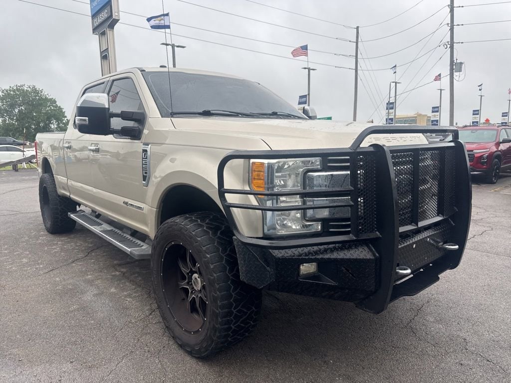 2017 Ford F-250 Lariat 4x4 Crew Cab 6-3/4' Box's photo