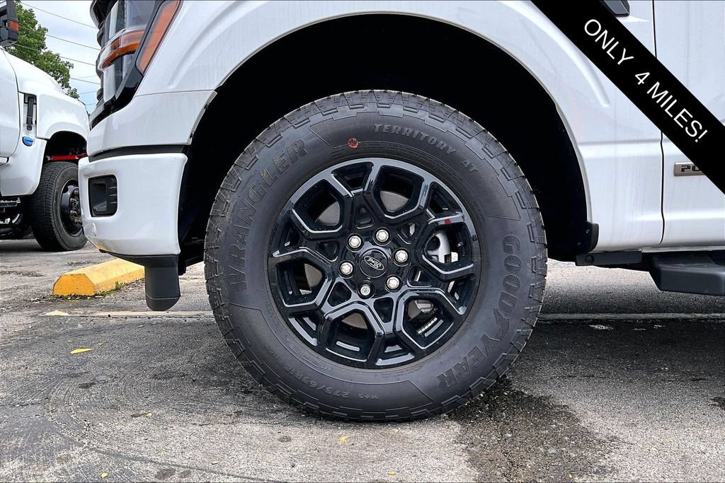 2025 Ford F-150 XLT - Photo 32
