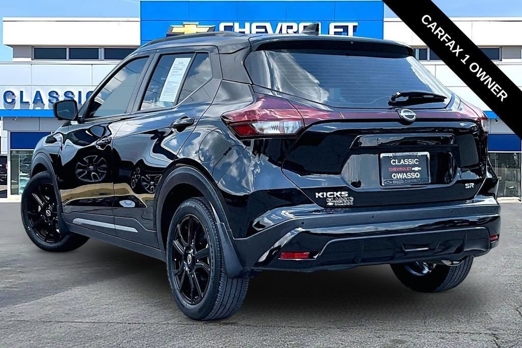 Used 2023 Nissan Kicks SR