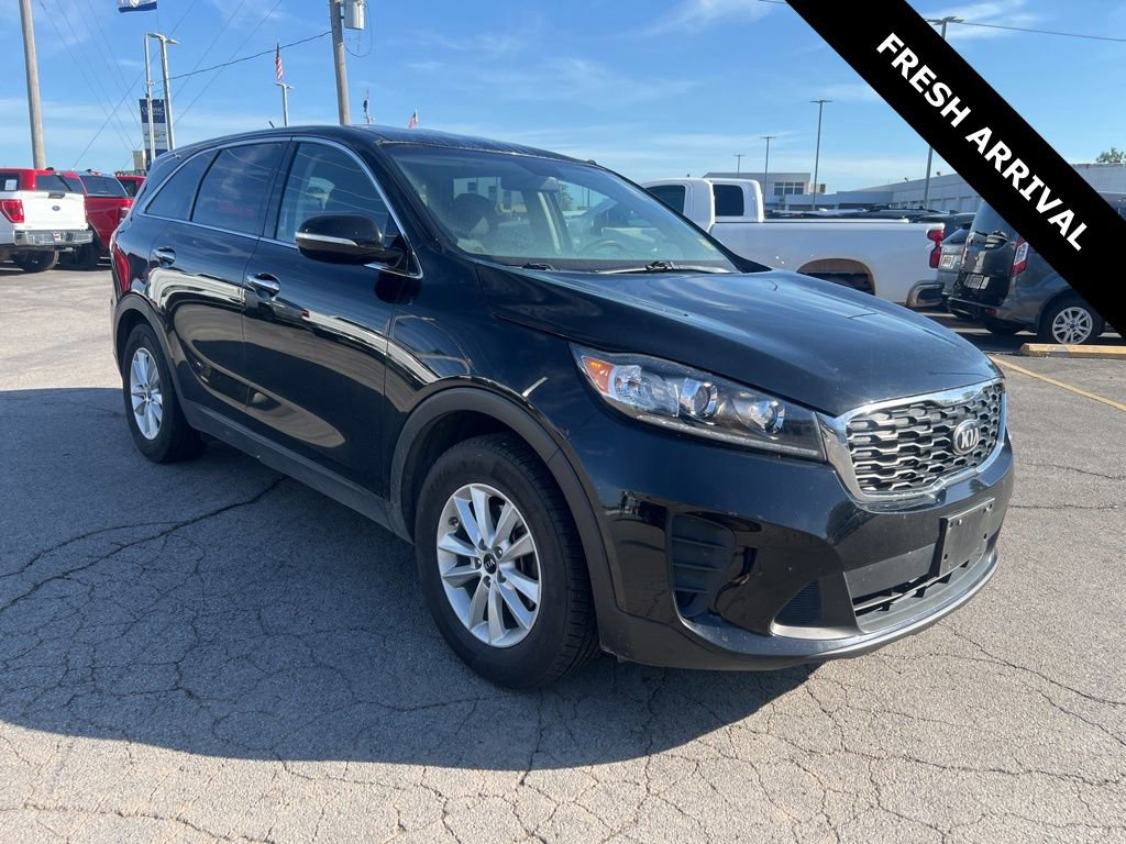 2019 Kia Sorento LX AT's photo