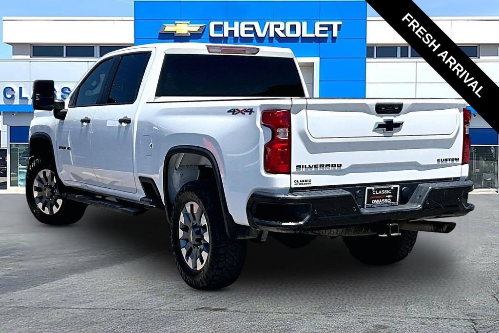 Used 2024 Chevrolet Silverado 2500 HD Custom Truck